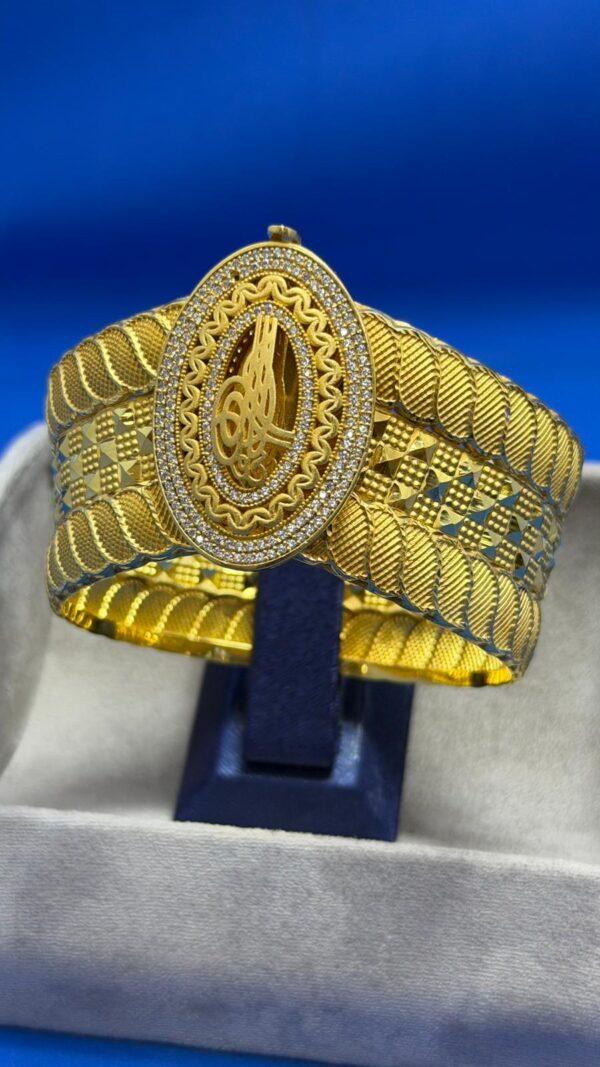 8AYRKLPC-00001 8AYRKLPC-00001